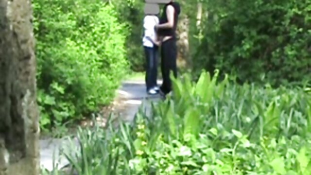 Odlično :  Mlada psička uživa v intenzivnem udarjanju po muci Video posnetki za odrasle 