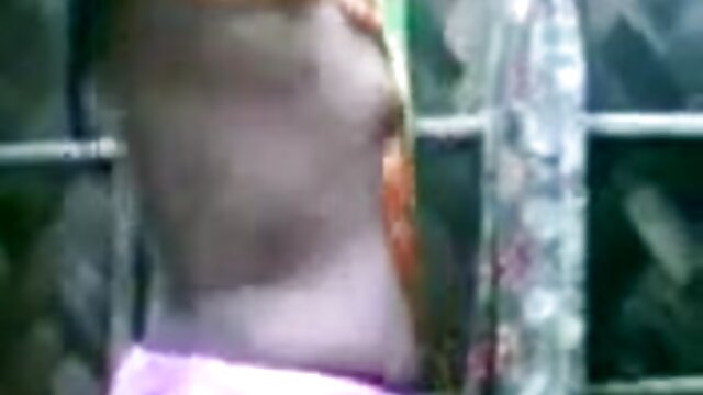 Odlično :  Azijsko motiko Kendra Spade po močnem pokanju zalije s svežo džezvo Video posnetki za odrasle 