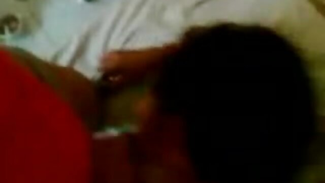 Odlično :  Ženska z velikimi prsami jebe dva fanta Video posnetki za odrasle 