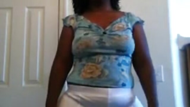 Odlično :  Vroča azijska babe ima rad skupinske sekse Video posnetki za odrasle 