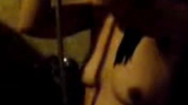 Odlično :  Suha modrooka najstnica Kate Bloom se je pokala v POV Video posnetki za odrasle 