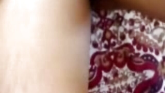 Odlično :  Tyler Nixon poka svojo seksi rdečelaso profesorico Video posnetki za odrasle 