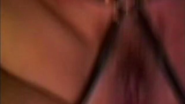 Odlično :  Kinky latina, ki ima razkošno jebanje s svojim sostanovalcem Video posnetki za odrasle 