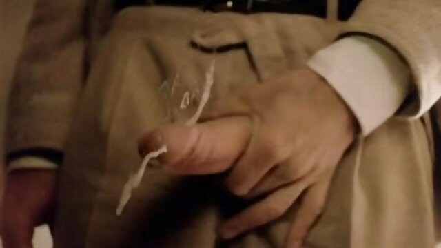 Odlično :  Vroča blondinka snema odlične porno video posnetke Video posnetki za odrasle 