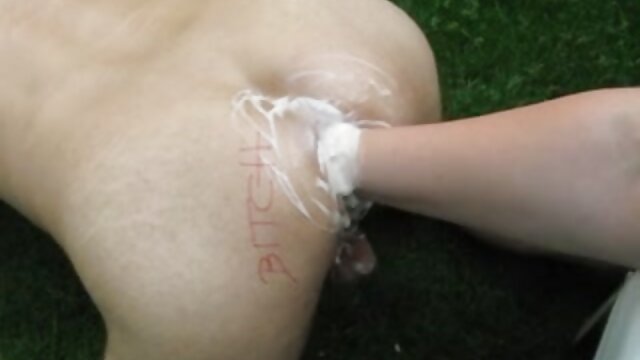 Odlično :  Kira Noir in Scarlett Bloom se globoko zajebeta Video posnetki za odrasle 