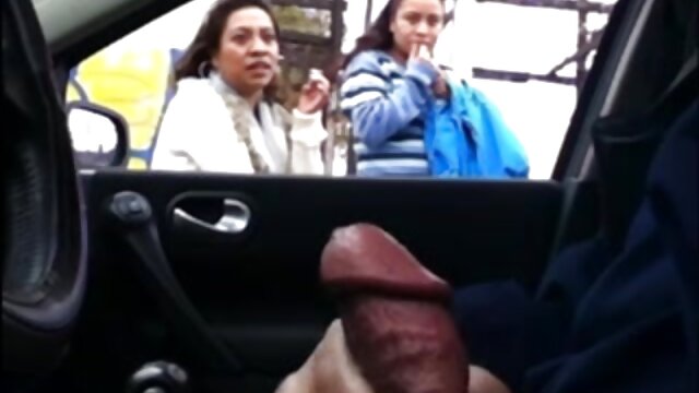 Odlično :  Ženska z velikimi joški se zabava Video posnetki za odrasle 