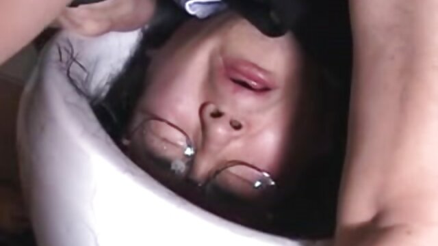 Odlično :  Elegantna gospodinja vara svojega moža Video posnetki za odrasle 