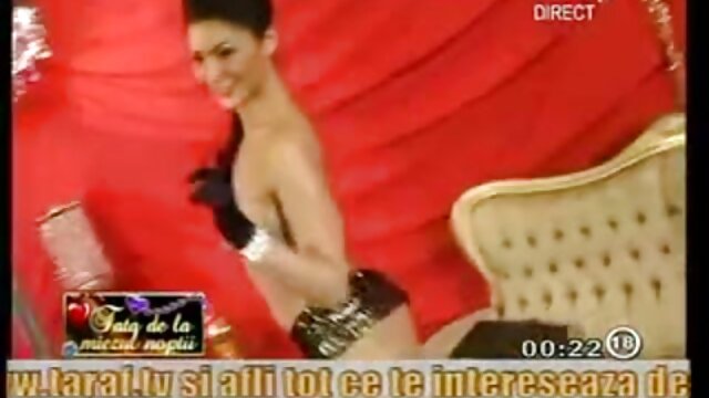 Odlično :  Kayden Kross dobi svojo nestrpno muco lizano in dobro zajebal Video posnetki za odrasle 