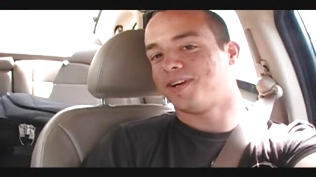 Odlično :  Busty debeluška Natasha Nice jebe srečneža v postelji Video posnetki za odrasle 