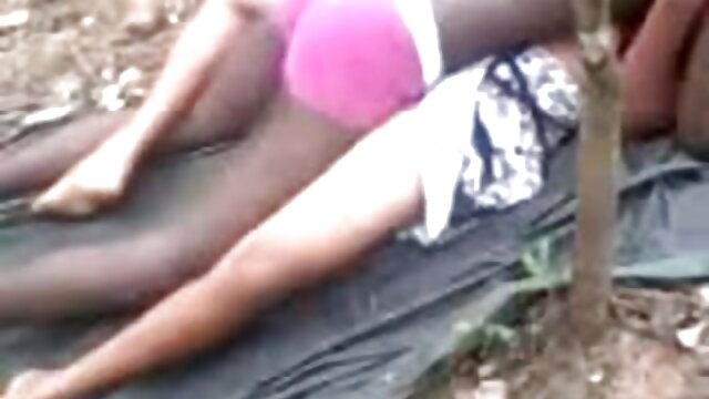 Odlično :  Blondinka kurba zadovolji svojega najemodajalca Video posnetki za odrasle 