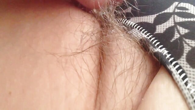 Odlično :  Pohojena rjavolaska ima analni seks Video posnetki za odrasle 