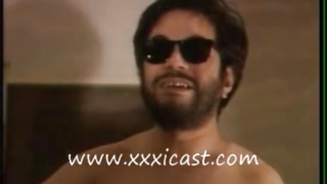 Odlično :  Jordi ima srečo, da jebe seksi MILF soseda Video posnetki za odrasle 