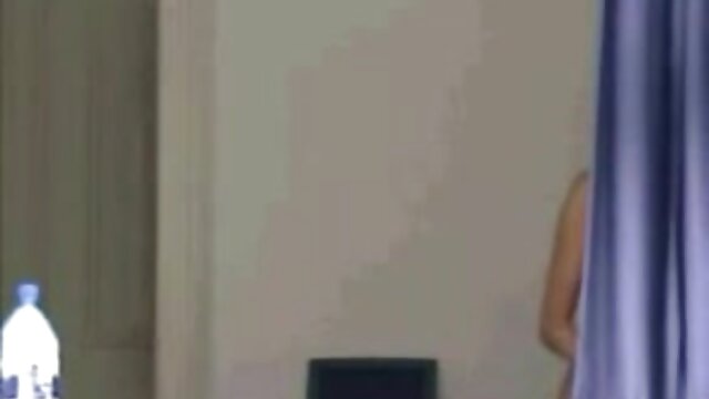 Odlično :  Vroča lezbijka liže mokro muco Video posnetki za odrasle 