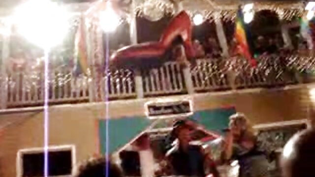 Odlično :  Ženska z velikimi joški potrebuje samo divji seks Video posnetki za odrasle 