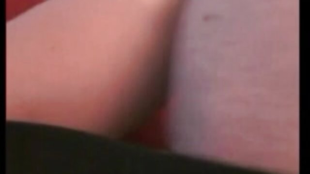 Odlično :  Vroča žena je odlična gostiteljica Video posnetki za odrasle 