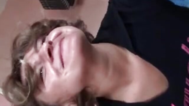 Odlično :  Lexi Luv piha in teče na prostem Video posnetki za odrasle 