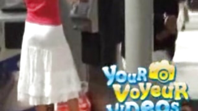 Odlično :  Osupljivo dekle kadi in jaha tiča Video posnetki za odrasle 