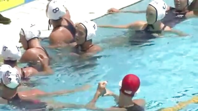 Odlično :  Melissa May se po sesanju BBC-ja zajebava v različnih položajih Video posnetki za odrasle 